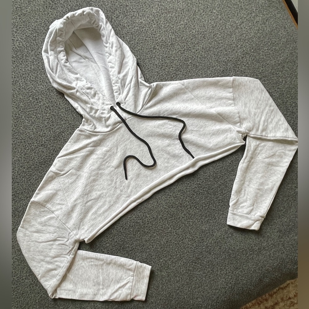 Emma & Sam | Crop Hooded Sweater - Picture 3 of 4